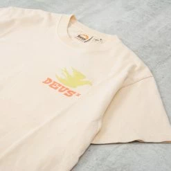 Deus Ex Machina Budgies Tee - Dirty White -Kyosho Shop BudgiesTee DirtyWhite2 1024x1024