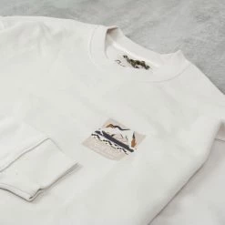 Penfield Geo Back Print Sweatshirt - Nimbus Cloud 5 Penfield Geo Back Print Sweatshirt - Nimbus Cloud -Kyosho Shop GeoBackPrintSweatshirt NimbusCloud2 1024x1024